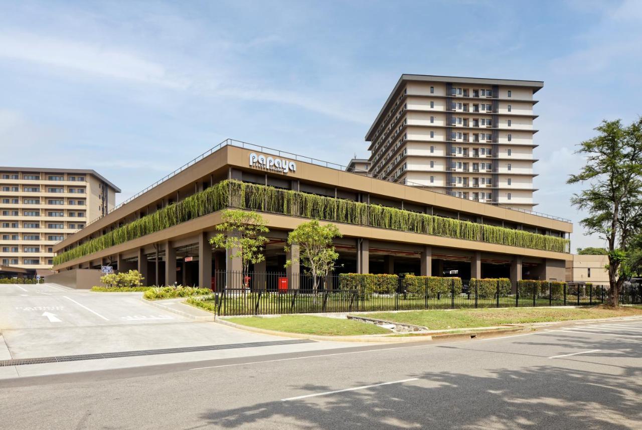 Axia South Cikarang Service Apartment Bagian luar foto