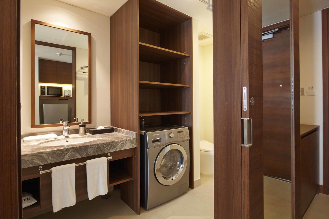 Axia South Cikarang Service Apartment Bagian luar foto