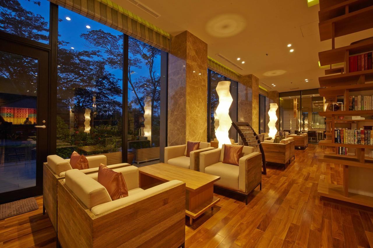 Axia South Cikarang Service Apartment Bagian luar foto