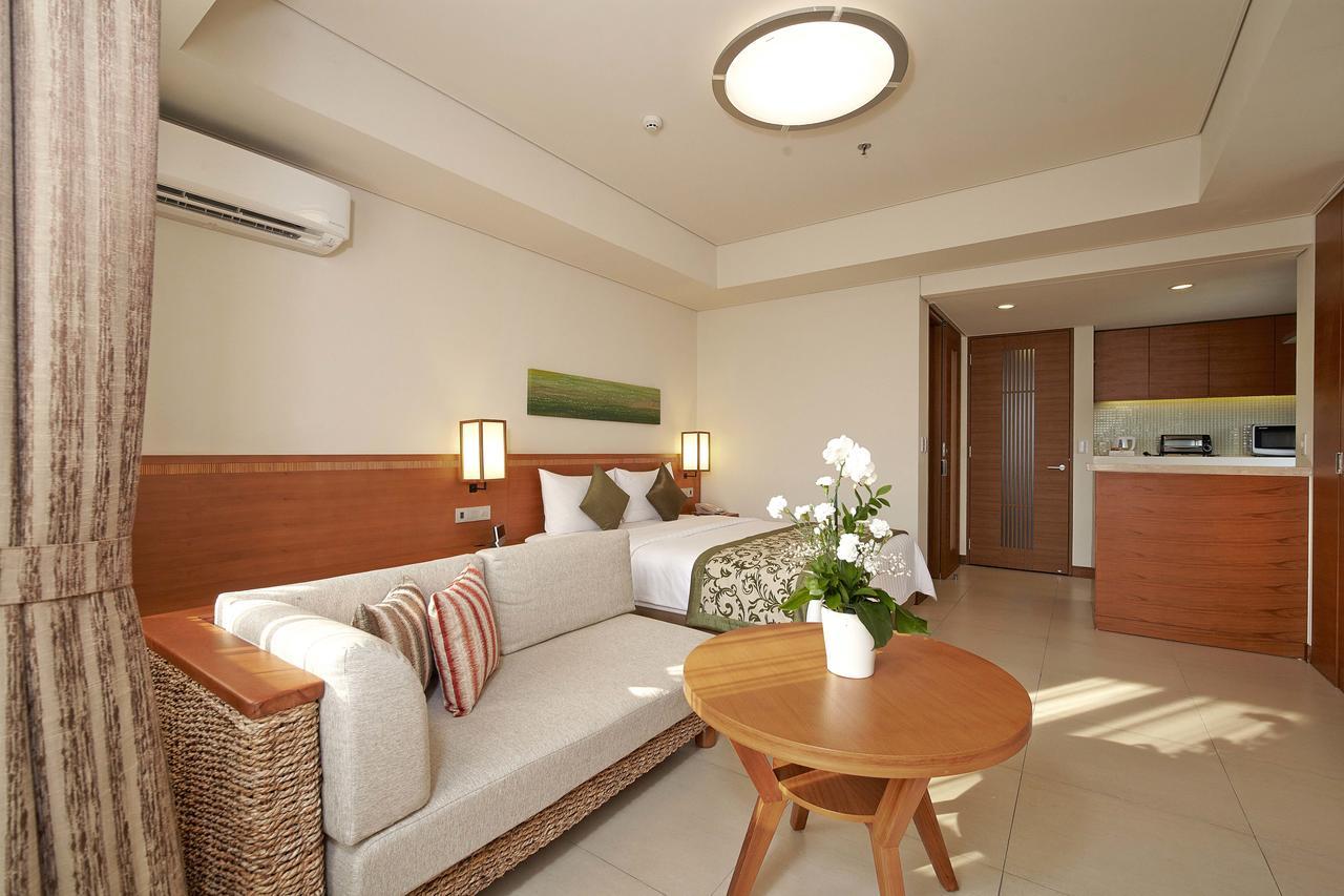 Axia South Cikarang Service Apartment Bagian luar foto